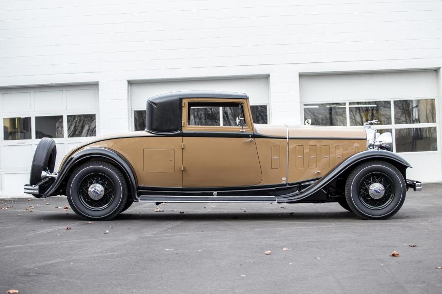  Lincoln Model KB Coupe by Judkins (244-B) 1932 года  (фото 4 из 52)